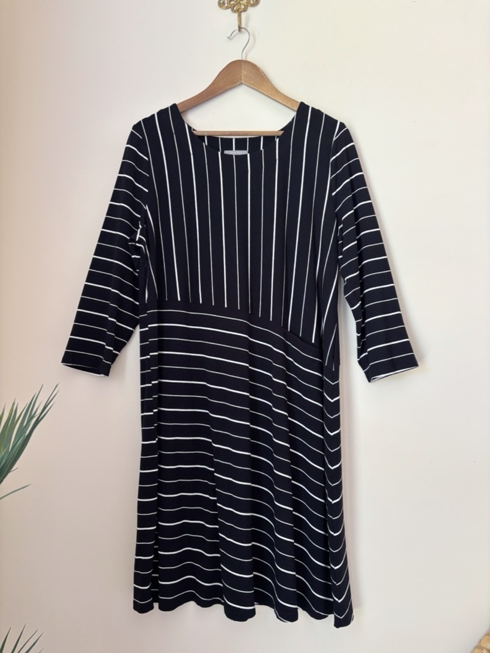 Habitat Savannah Black & White Striped Swing Dress Large
